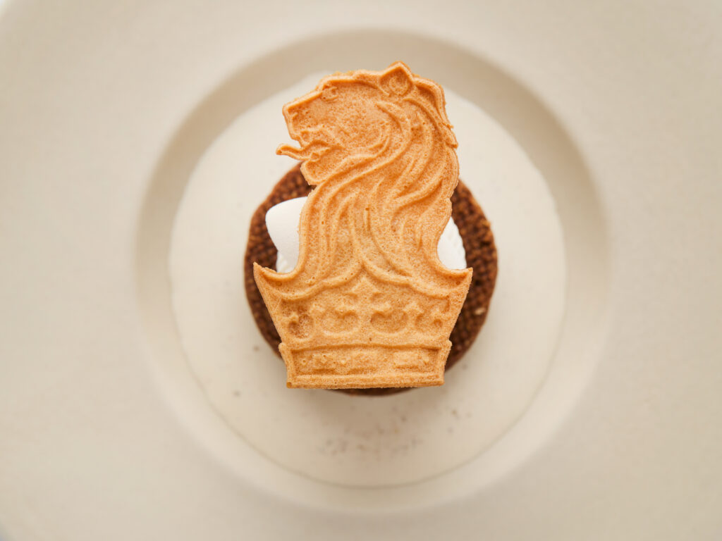 Logo Tuille Mold - The Ritz-Carlton