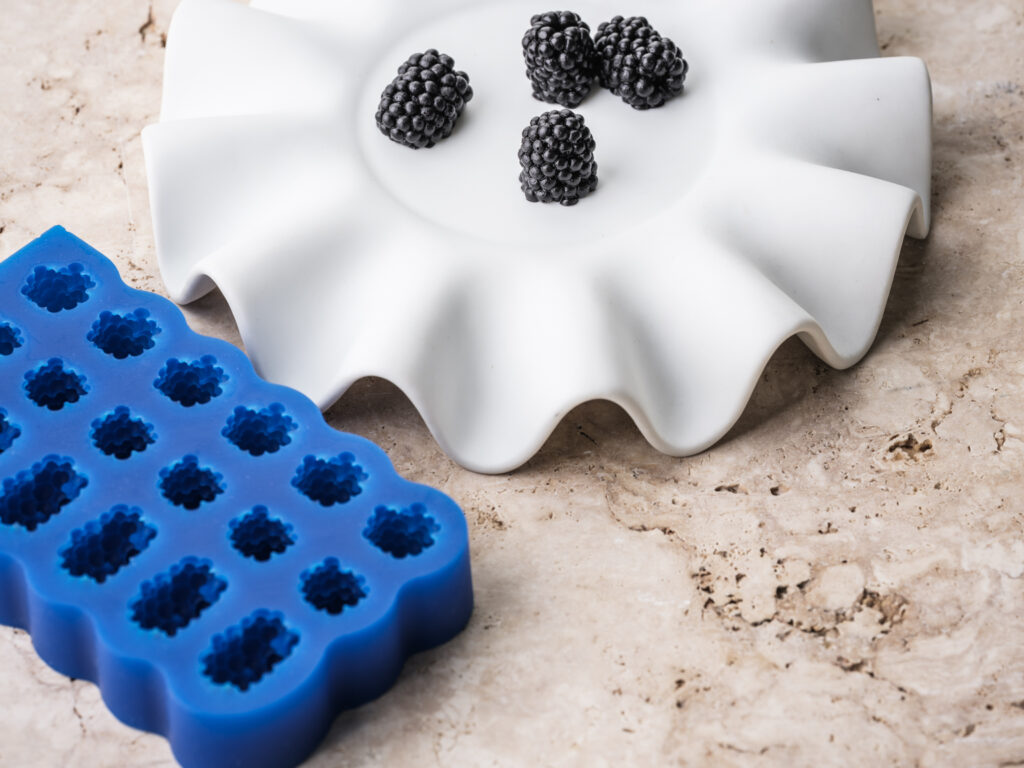 Realistic Blackberry Mold